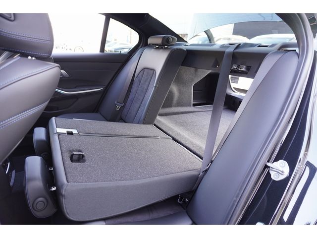 BMW 3SERIES SEDAN 2023 Image 31