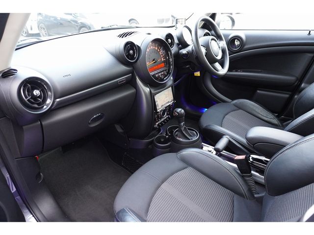 BMW MINI COOPER SD C 2016 Image 31