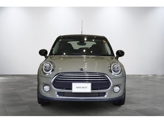 BMW MINI COOPER D 5DOOR 2019 Image 31