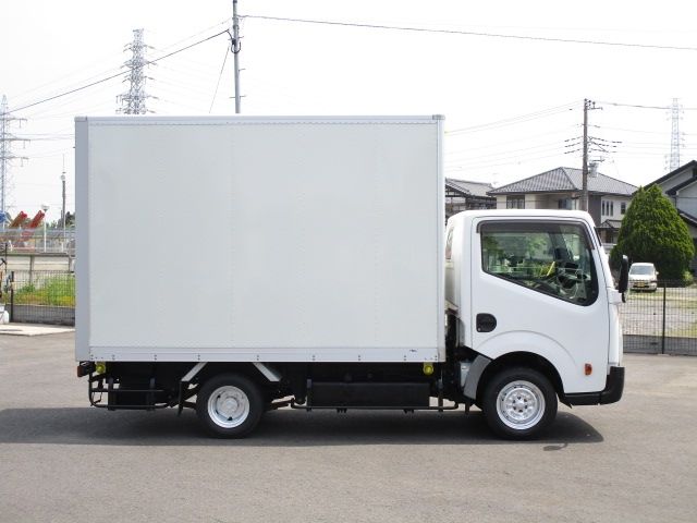 NISSAN ATLAS 2015 Image 31