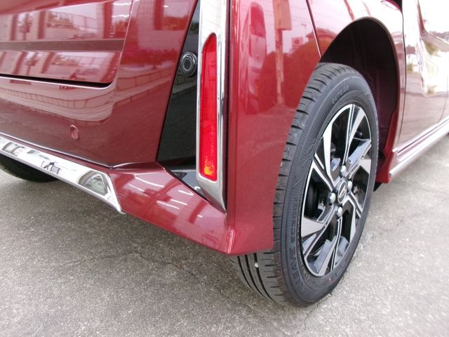 DAIHATSU TANTO CUSTOM 2024 Image 31