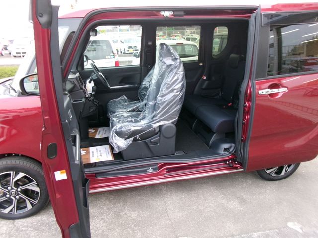 DAIHATSU TANTO CUSTOM 2024 Image 31