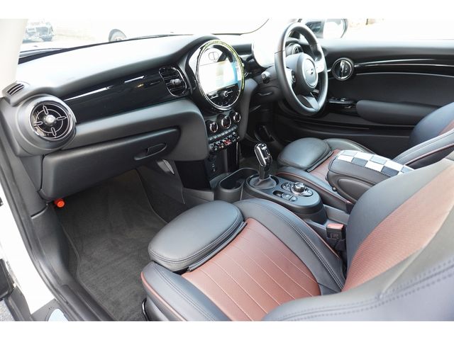 BMW MINI COOPER S 2023 Image 31