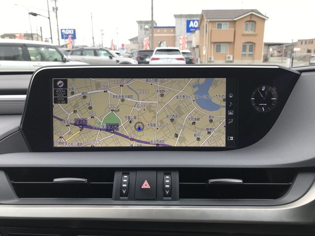 TOYOTA LEXUS ES300H 2019 Image 31