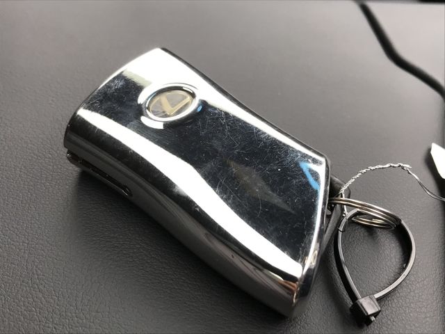 TOYOTA LEXUS ES300H 2019 Image 31