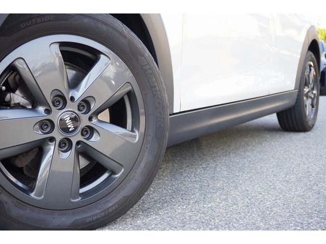 BMW MINI COOPER 5DOOR 2023 Image 31