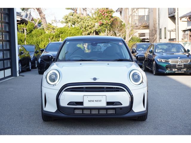 BMW MINI COOPER 5DOOR 2023 Image 31