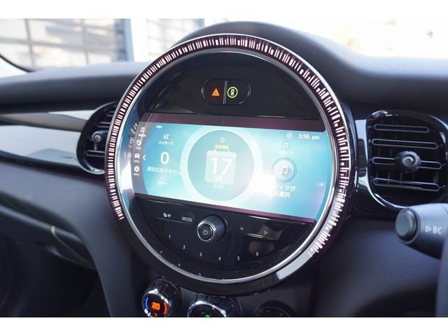 BMW MINI COOPER 5DOOR 2023 Image 31