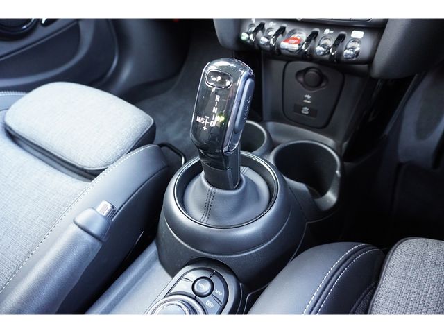 BMW MINI COOPER 5DOOR 2023 Image 31