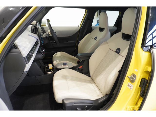 BMW MINI COOPER 5DOOR 2024 Image 31