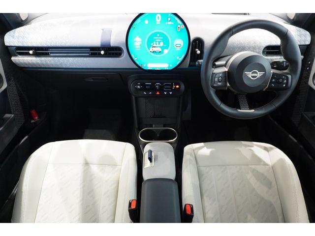 BMW MINI COOPER 5DOOR 2024 Image 31