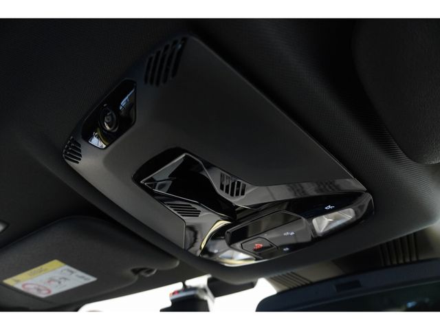 BMW MINI COOPER 5DOOR 2024 Image 31