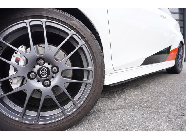 TOYOTA VITZ 2018 Image 31