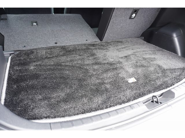 TOYOTA VITZ 2018 Image 31