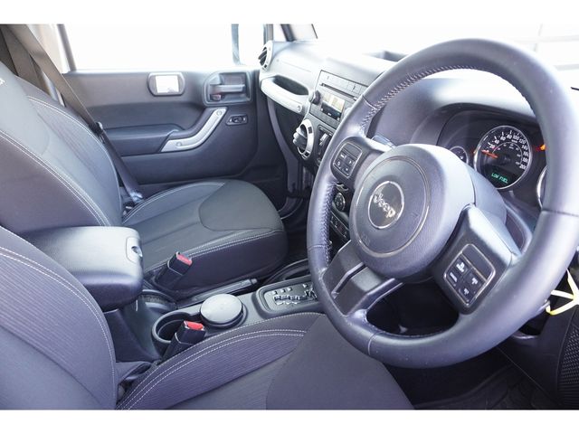 JEEP WRANGLER UNLIMI 2018 Image 31