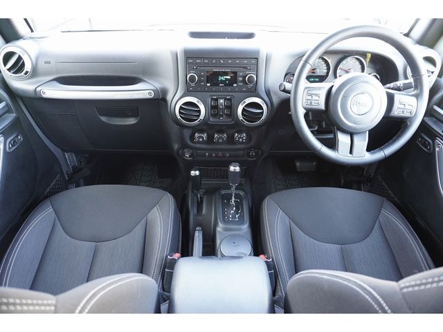 JEEP WRANGLER UNLIMI 2018 Image 31