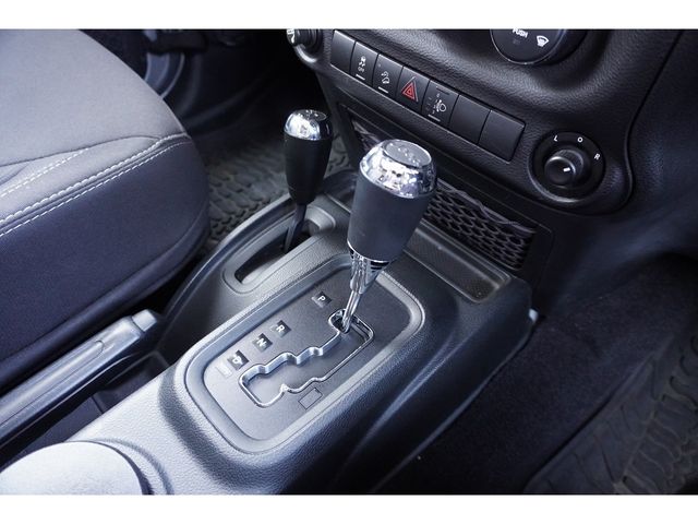 JEEP WRANGLER UNLIMI 2018 Image 31