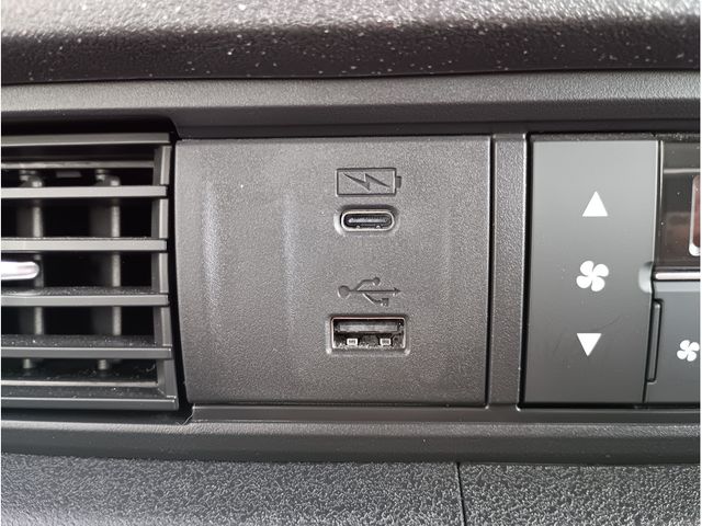 HONDA N BOX CUSTOM 2024 Image 31