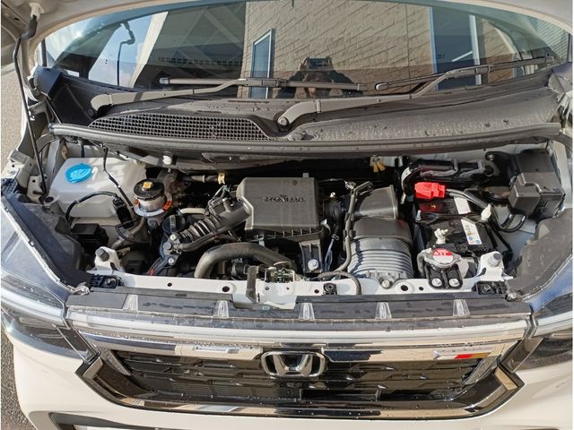 HONDA N BOX CUSTOM 2024 Image 31