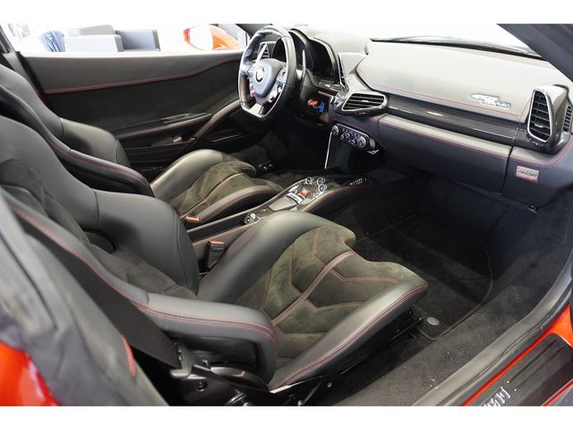 FERRARI 458 ITALIA 2010 Image 31