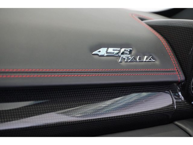FERRARI 458 ITALIA 2010 Image 31