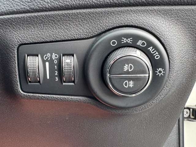 JEEP COMPASS 4WD 2018 Image 31