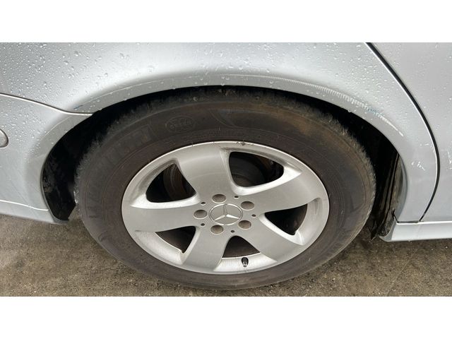 MERCEDES BENZ E CLAS 2005 Image 31