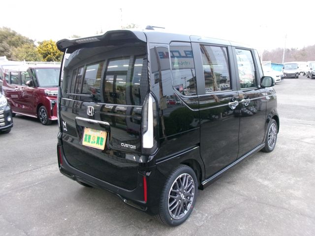 HONDA N BOX CUSTOM 2026 Image 31