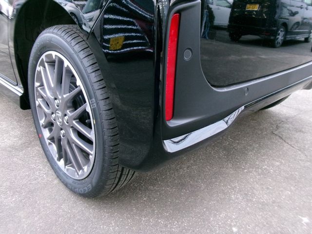 HONDA N BOX CUSTOM 2026 Image 31