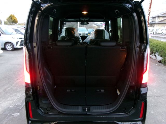 HONDA N BOX CUSTOM 2026 Image 31