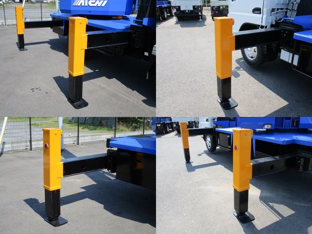 MITSUBISHI CANTER 2006 Image 31