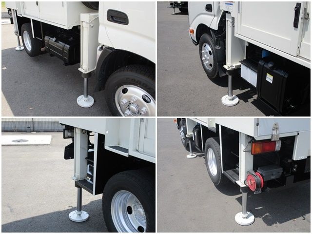 HINO DUTRO 2018 Image 31