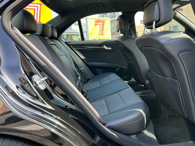 MERCEDES BENZ C CLAS 2012 Image 31