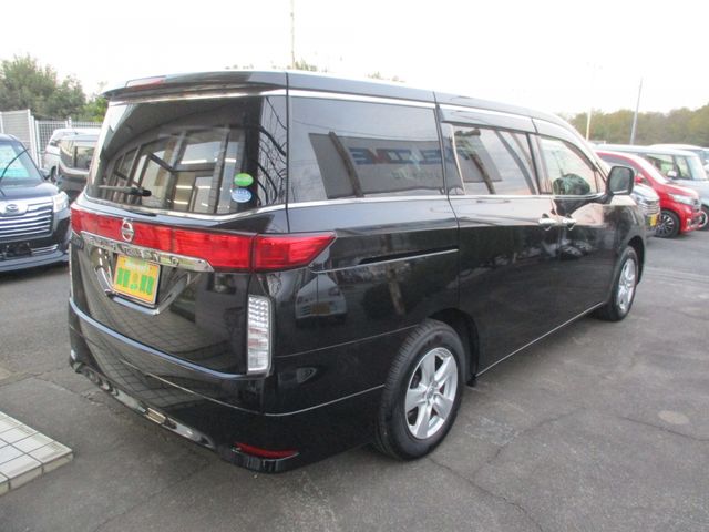 NISSAN ELGRAND 2018 Image 31