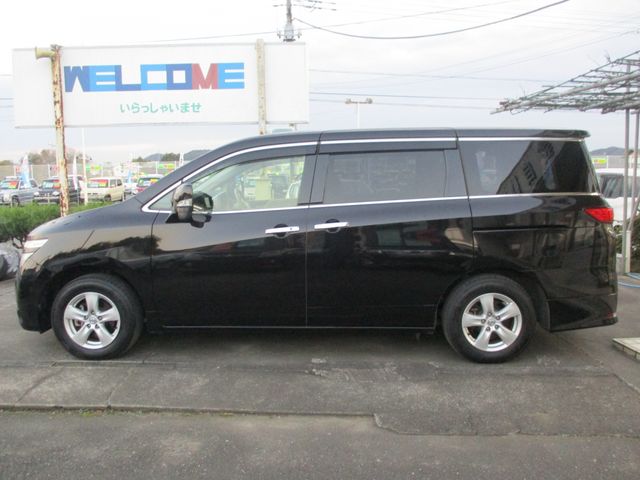 NISSAN ELGRAND 2018 Image 31