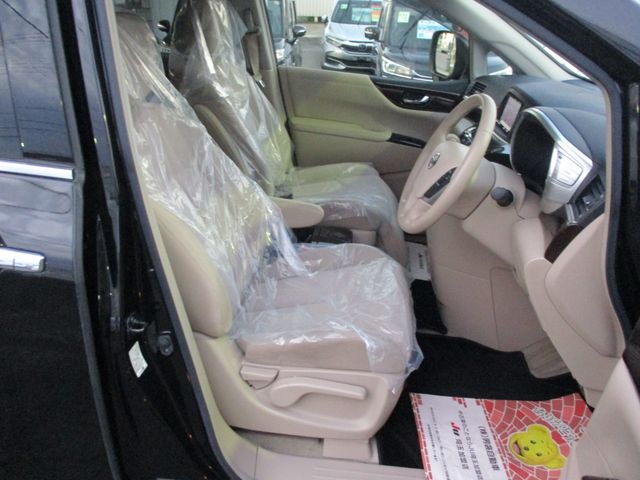 NISSAN ELGRAND 2018 Image 31