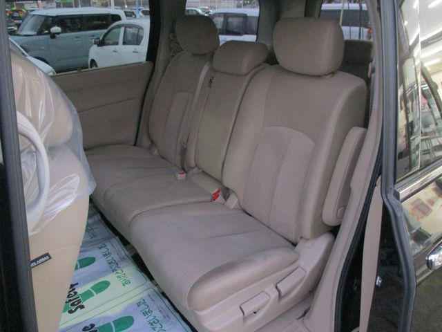 NISSAN ELGRAND 2018 Image 31