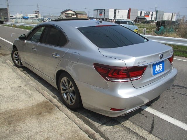 TOYOTA LEXUS LS600H 2014 Image 31