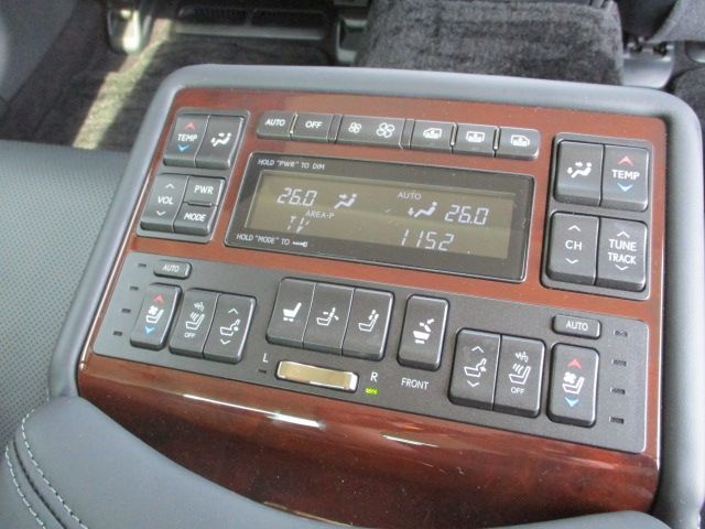 TOYOTA LEXUS LS600H 2014 Image 31