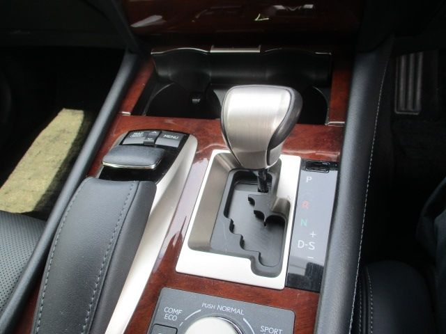 TOYOTA LEXUS LS600H 2014 Image 31