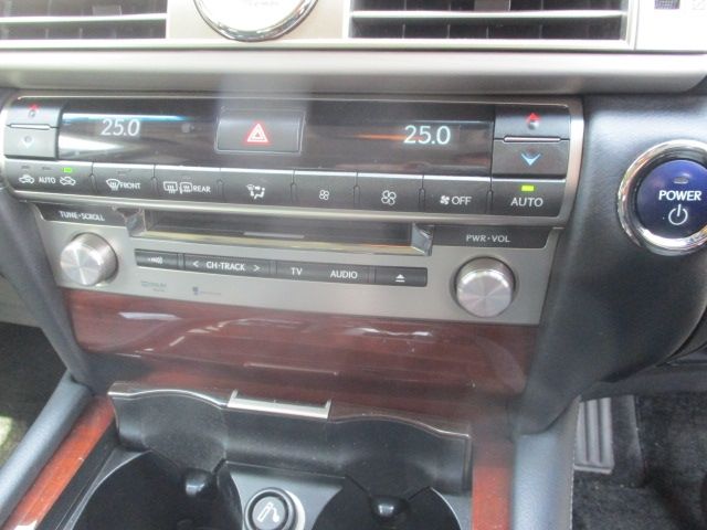 TOYOTA LEXUS LS600H 2014 Image 31