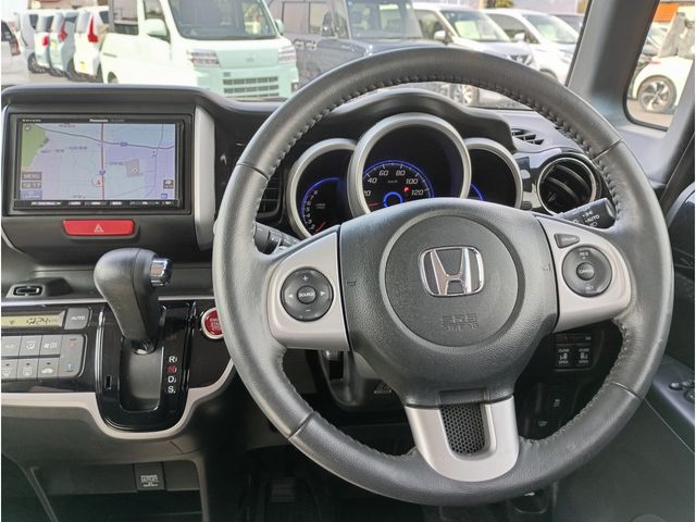 HONDA N BOX CUSTOM 2014 Image 31