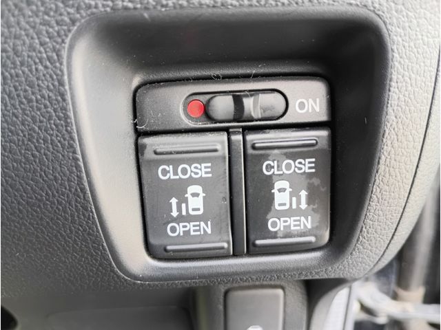 HONDA N BOX CUSTOM 2014 Image 31