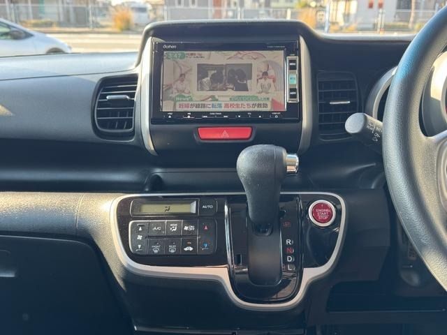 HONDA N BOX 2013 Image 31