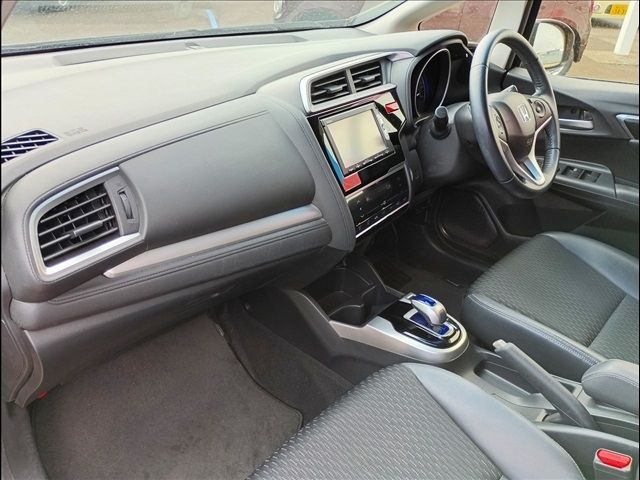 HONDA FIT HYBRID 2014 Image 31