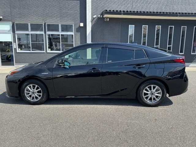 TOYOTA PRIUS 2019 Image 31