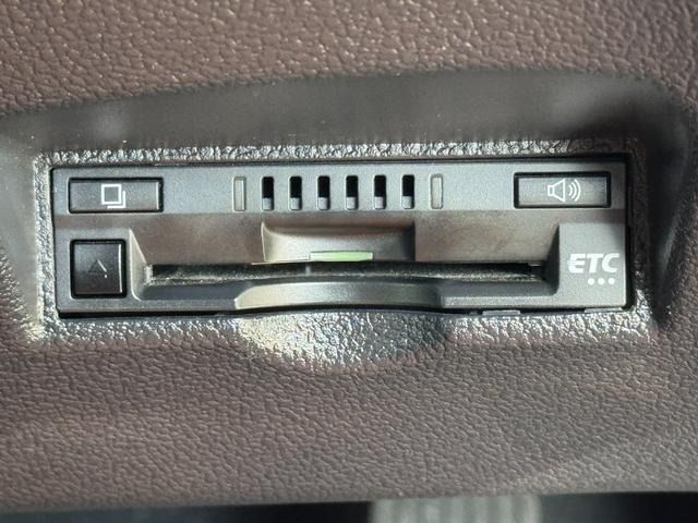 TOYOTA PRIUS 2019 Image 31