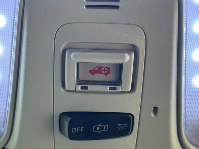 TOYOTA PRIUS 2019 Image 31