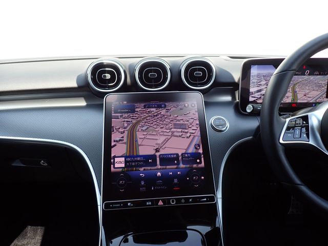 MERCEDES BENZ C CLAS 2024 Image 31