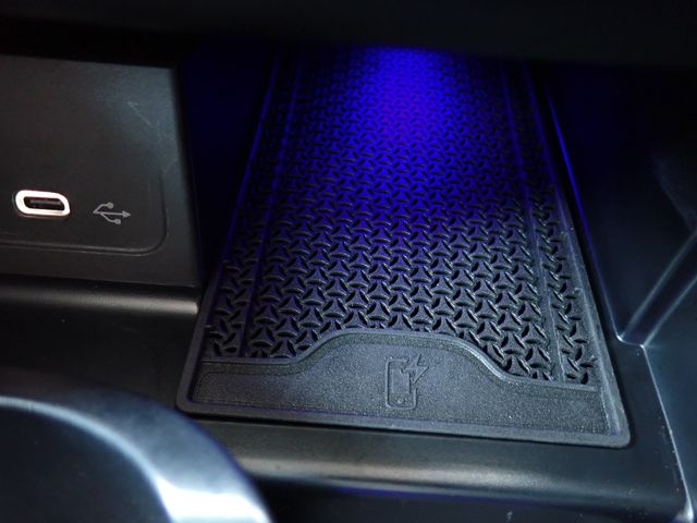 MERCEDES BENZ C CLAS 2024 Image 31